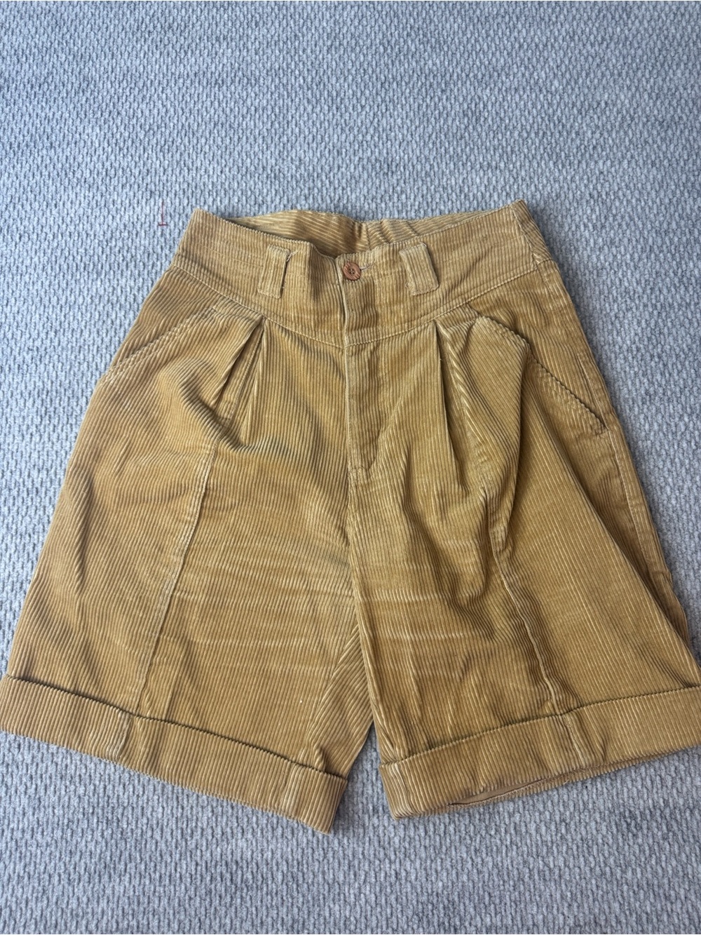 Jordache Fall Corduroy Burmuda Shorts Waist 28”